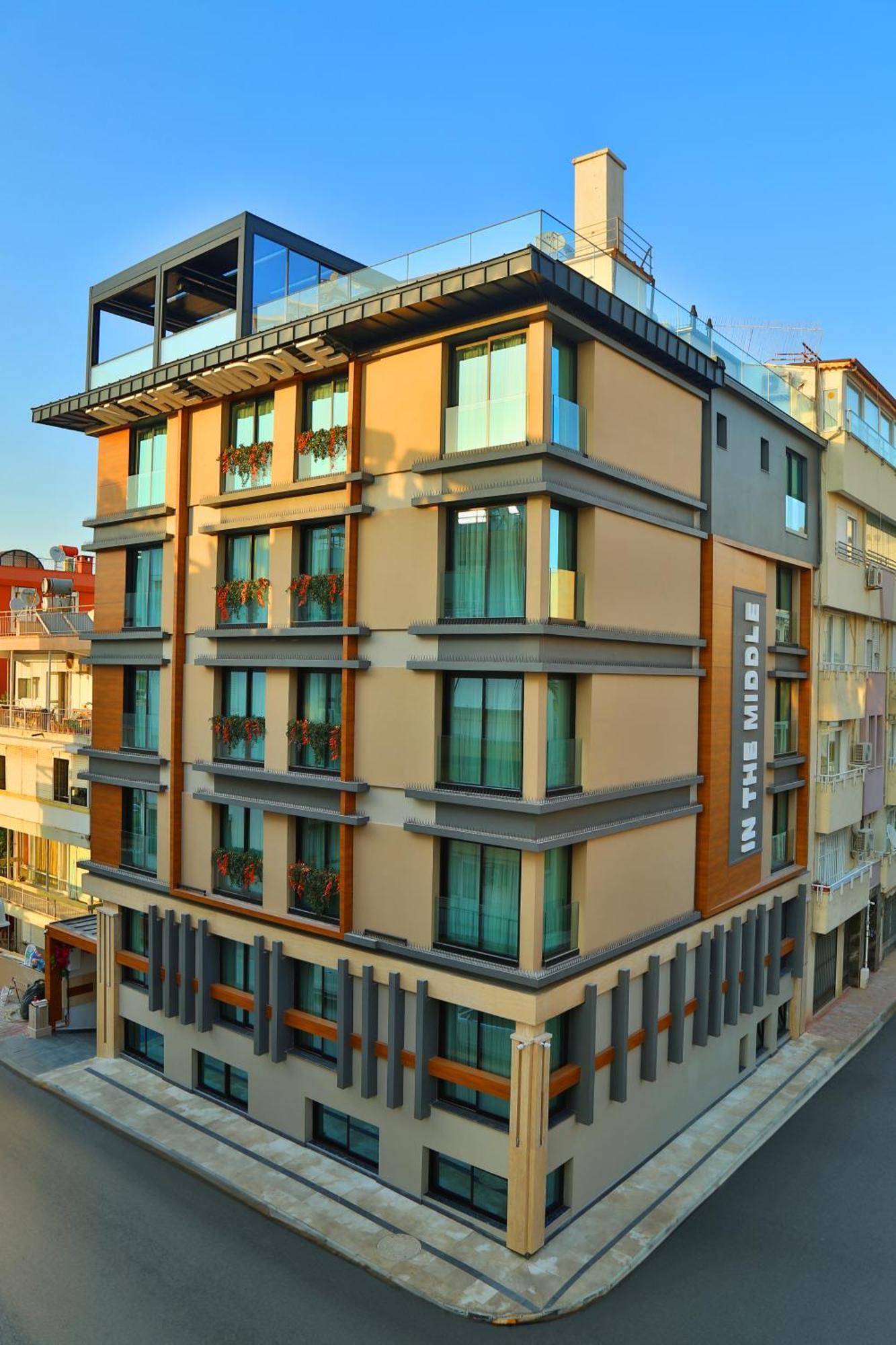 In The Middle Hotel Antália Exterior foto