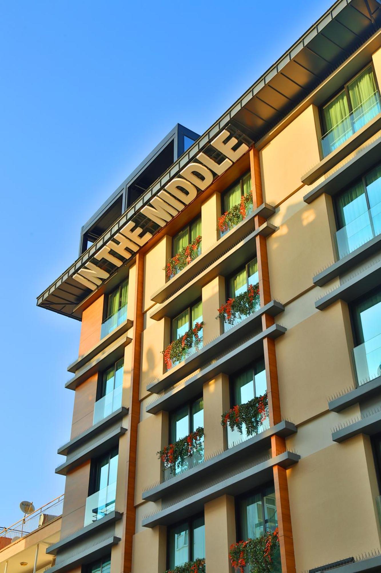 In The Middle Hotel Antália Exterior foto
